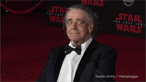 Video Showing Peter Mayhew's Chewbacca Speaking English Gives Fan New Appreciation Of Actor