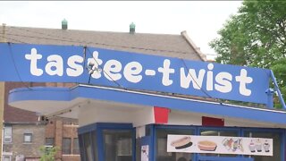 We're Open: Tastee-Twist