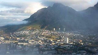 Cape Town fire: residents urged to avoid City Bowl and work from home
