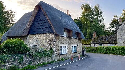 Charming English Village - ENGLAND || Early Morning Walk in Wytham