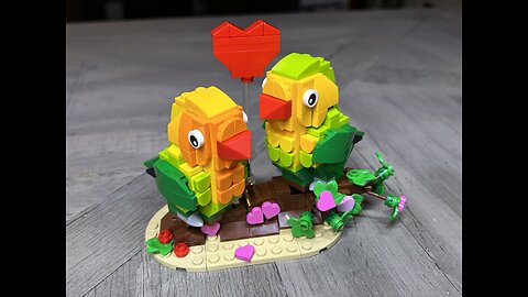 Lego Lovebirds v2