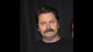 Hva om du oppdaget ansiktet til skuespilleren Nick Offerman på en pute?