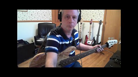 Synth Bass Play Along