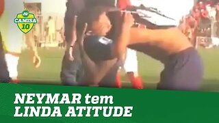 NEYMAR tem LINDA ATITUDE e EMOCIONA criança após jogo!