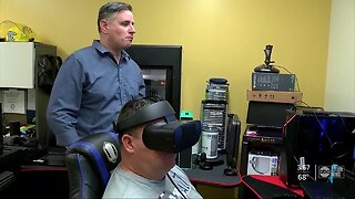 Treating pain through virtual reality