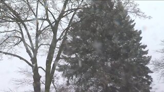 City of Milwaukee declares snow emergency as winter storm continues to move through SE Wisconsin