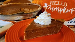 Easy Pumpkin Pie - Best Pumpkin Pie Ever - Classic Thanksgiving Pumpkin Pie - The Hillbilly Kitchen
