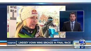 Lindsey Vonn wins bronze in final race of her skiing career