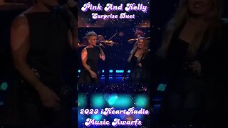 Pink And Kelly Surprise Duet 2023 iHeartRadio Music Awards #shorts #shortvideo #pink #kellyclarkson