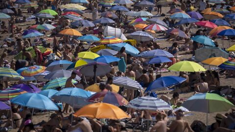 Hundreds Die As Heatwave Grips Europe And Temperatures Soar Above 40ºC (104F)