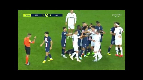 Red Card and Fight in Le Classique (PSG vs Marseille)