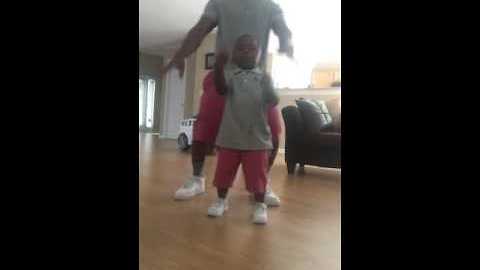 Dad and 4-year-old son put on matching outfits, then put on adorable dancing show for the camera :))