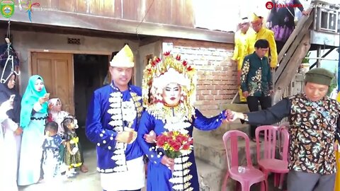 RESEPSI PERNIKAHAN RIO & EKA DI DESA PAGARDIN - DEMPO UTARA - / PENGANTIN MEMASUKI BANGSAL PELAMINAN