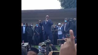 Zuma addressing supporters outside court