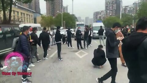 Residents of Panlong in Wuhan blocked the road this morning to demand that the blockade be lifted