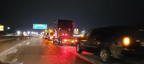 LIVE From The MB/US Border With The Convoy Against Mandates - Slow Roll Begins