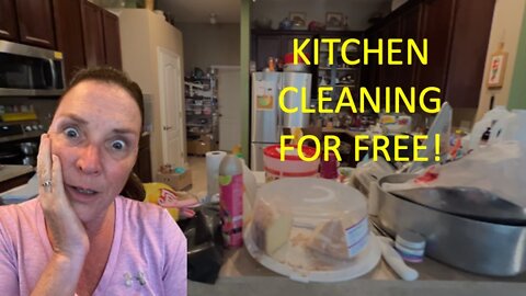 DECLUTTERING & CLEANING KITCHEN FOR FREE