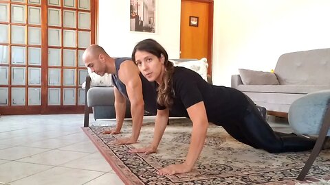 Exercício em casa: Flexão de braços | Exercise at home: Push-ups