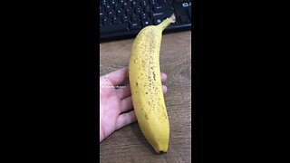 How to eat a banana 🍌 🤣👻🤙🏽