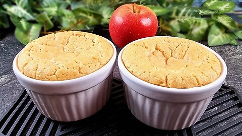 When apple replaces flour and sugar: amazing! 🍎Dessert with 3 INGREDIENTS!