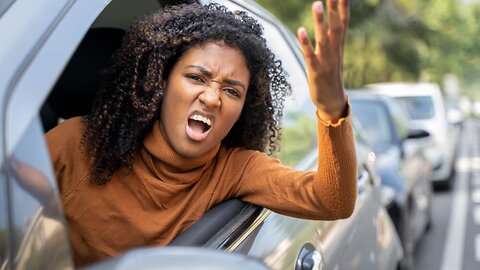 Crazy Road Rage Caught On Dashcam-Instant Karma