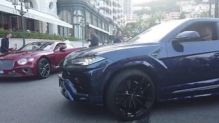 [4k] Dark blue Lamborghini Urus at Riviera