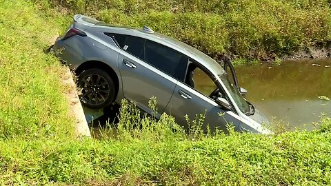 Driver rescued from car that went into canal west of Boynton Beach