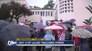 Los Angeles teachers strike enters third day