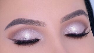 Classic Glitter Eye Makeup Tutorial | Holiday Glam Makeup