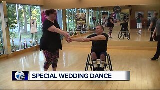 Dance Mobility helps couple raise the roof with their wedding dance