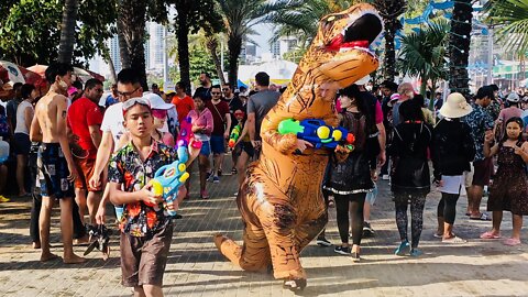 World's Biggest Water Fight - Adventures In Pattaya ~ Part 3 ~ Songkran ~ Thailand