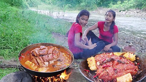 Survival cooking in forest- Beef curry spicy delicious with Pineapple for dinner