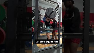 🏋️ 245lbs NEW SQUAT PR! 🙏 Thank you so much @thereelslimshayp for helping me achieve a new PR! #sq