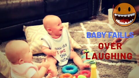 BABY FAILLS OVER LAUGHING| NEW FUNNY CLIPS 2021