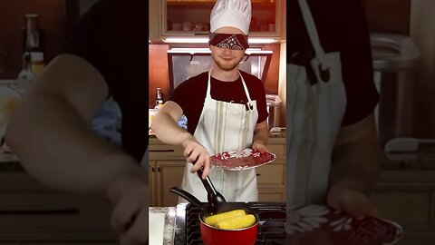 Thanksgiving Meal but Blind, Deaf, & Mute 🤣 #shorts #comedy #cooking #thanksgiving