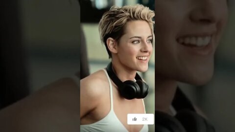 Kristen Stewart fala sobre sua primeira experiência com paparazzi #shorts