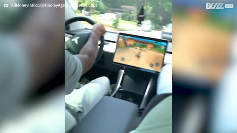 It's now possible to play video games behind the wheel of a Tesla!