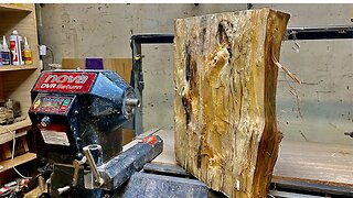 Wood turning - Log to live edge bowl
