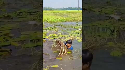 Pai, bora pescar? Não tenho vara, nem mulinete fio!!! PREOCUPA NÃO PAI, OIA SÓ!