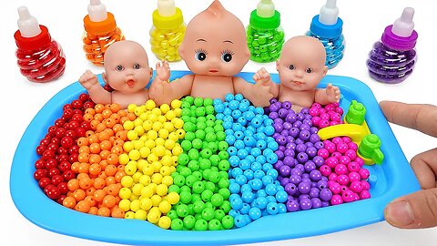 Satisfying Video l Mixing Candy Into Rainbow Bathtub ASMR