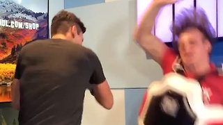 Logan Paul Gets KNOCKED OUT By Pro Boxer!