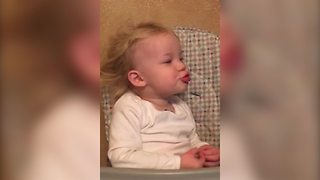 This Funny Mom Is Teaching Her Toddler Animal Sounds