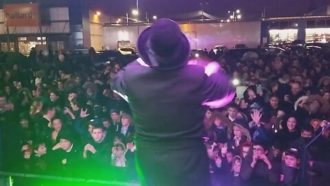 Nissim Black - Higher - UK Tour Chanukah 🕎 Lchaim Chabad Concert Manchester - Bright Lights!