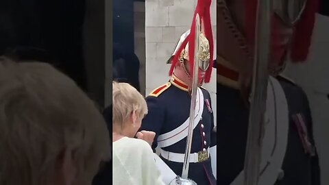 She was scared make way #horseguardsparade