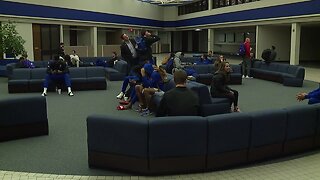 KU men's basketball team lands in Topeka after plane lost engine mid-air