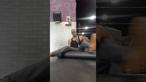 foam roll [not phon] #gym #foam #legs #muscle