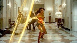 Glowing Reviews Come In For "Wonder Woman: 1984"