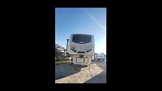 2018 Montana 3820FK