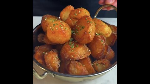 Roast Potatoes | How to cook this | Amazing short cooking video