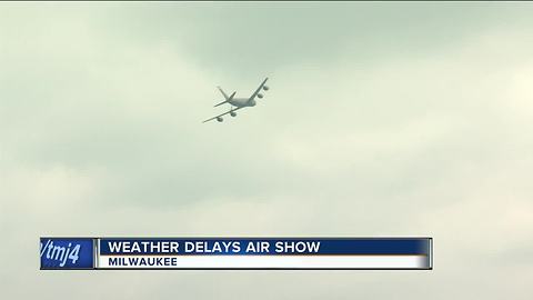 Milwaukee Air Show ends early due to unsafe flying conditions